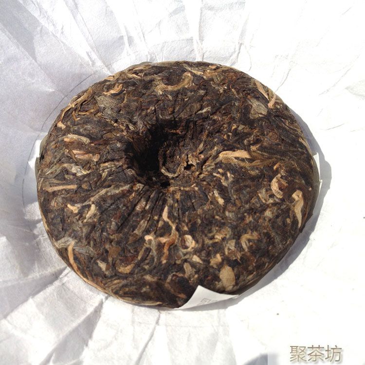 博友老班章纯料古树普洱茶生茶125克饼茶(图6)